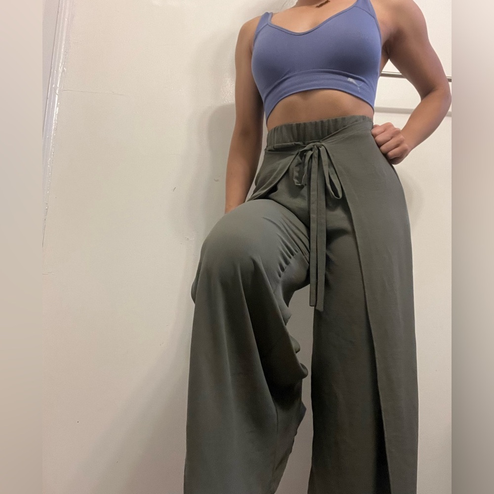 Zara Pants - Picture 2 of 5